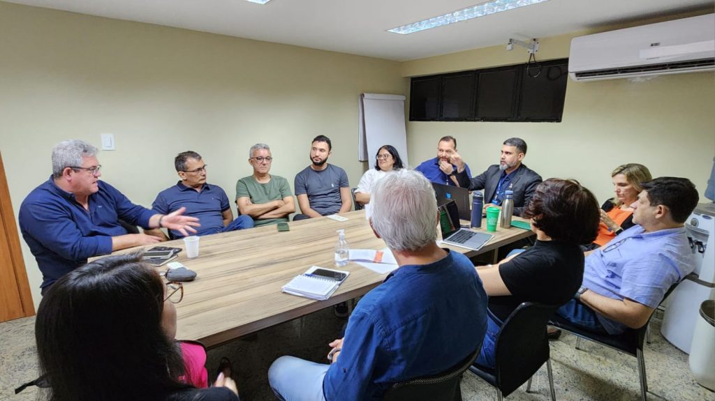 Nesta quarta-feira, 11 de outubro, em reunião, Cinbesa, Segep, Seurb, Sefin, Sesmma e Fumbel deram prosseguimento às discussões e planejamentos sobre a plataforma de licenciamento em conformidade com as discussões da minuta do decreto regulamentador.